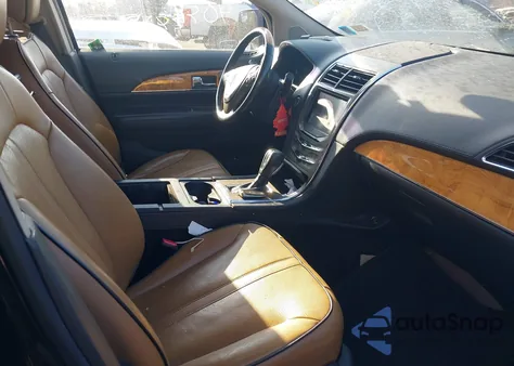 2011 Lincoln Mkx z USA, uszkodzony, nr VIN 2LMDJ8JK5BBJ15286